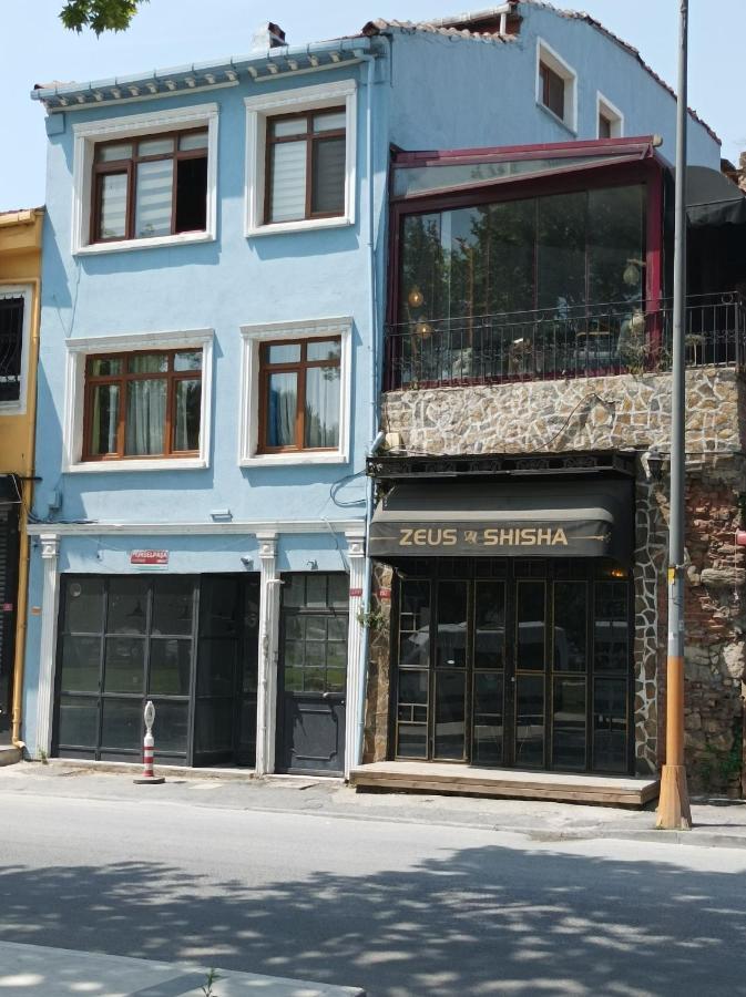 Retro & Wood Apartment Istanbul Exterior photo
