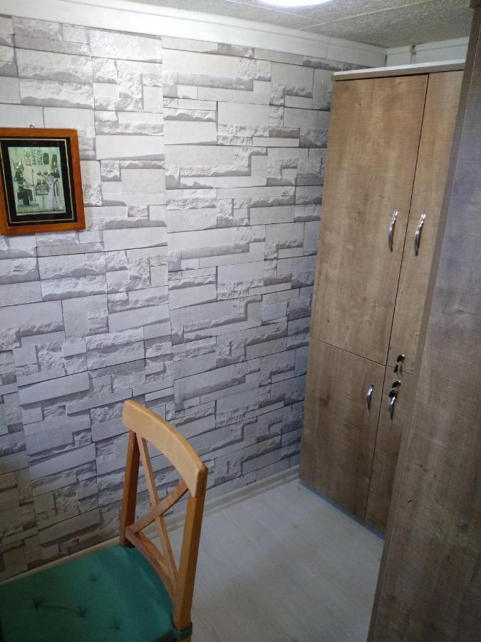 Retro & Wood Apartment Istanbul Exterior photo